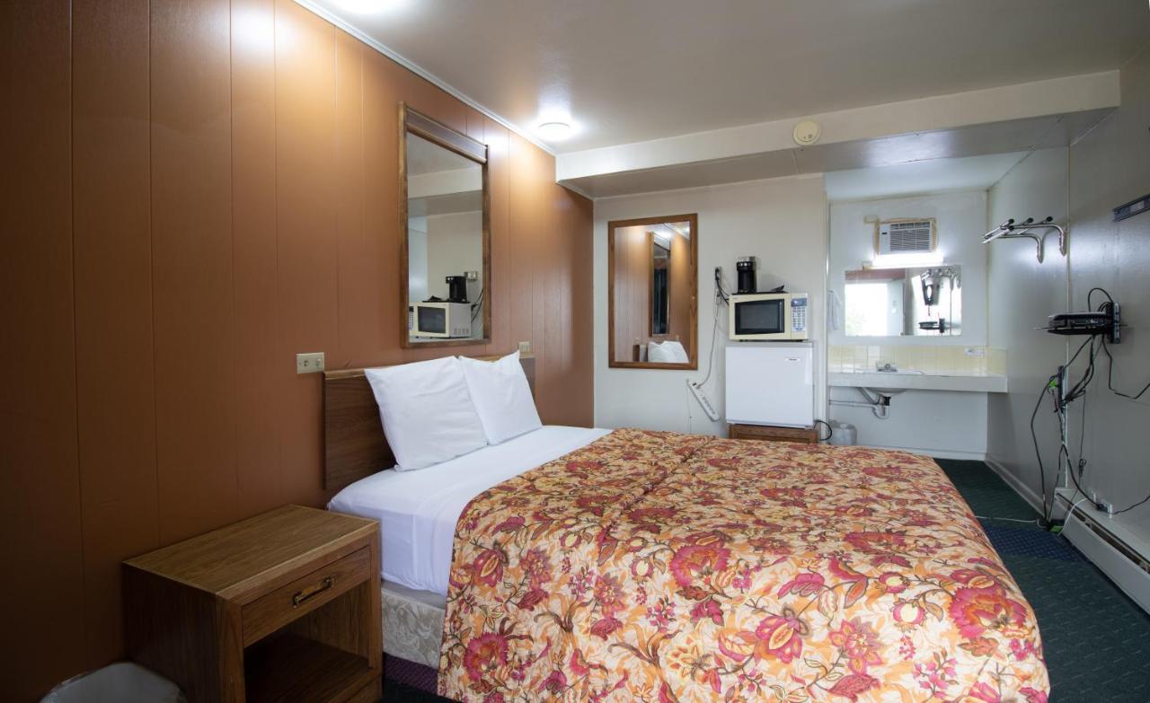 Wyoming Motel Wheatland Экстерьер фото